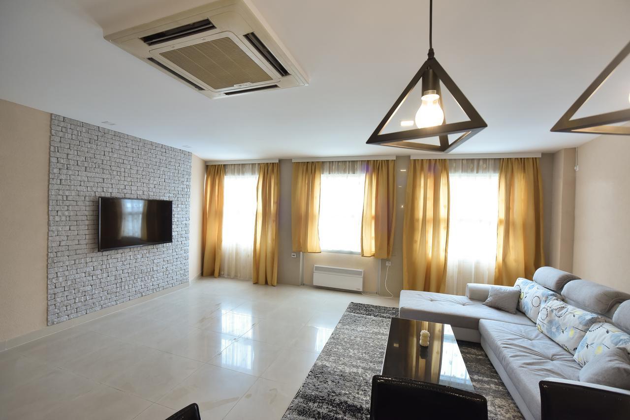 City Center Apartments Pirot Zewnętrze zdjęcie
