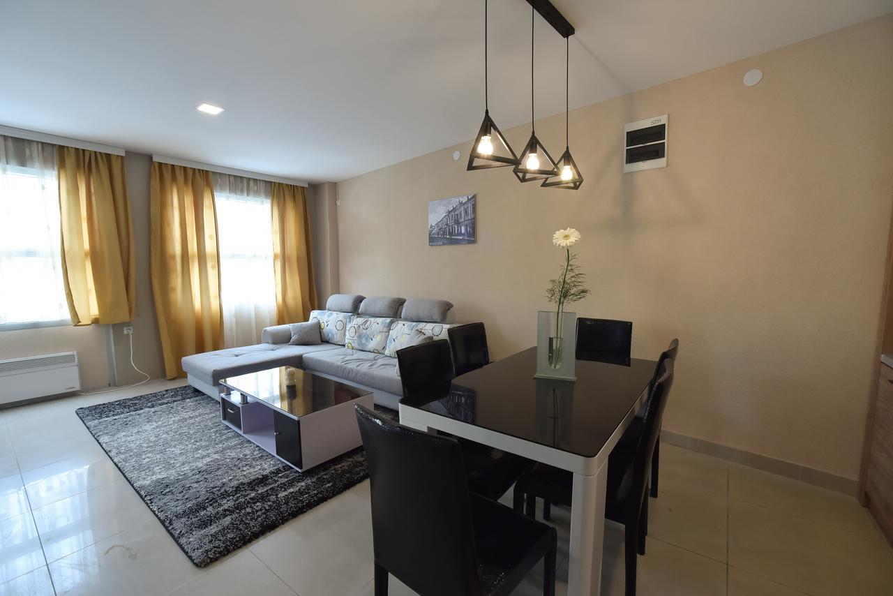 City Center Apartments Pirot Zewnętrze zdjęcie