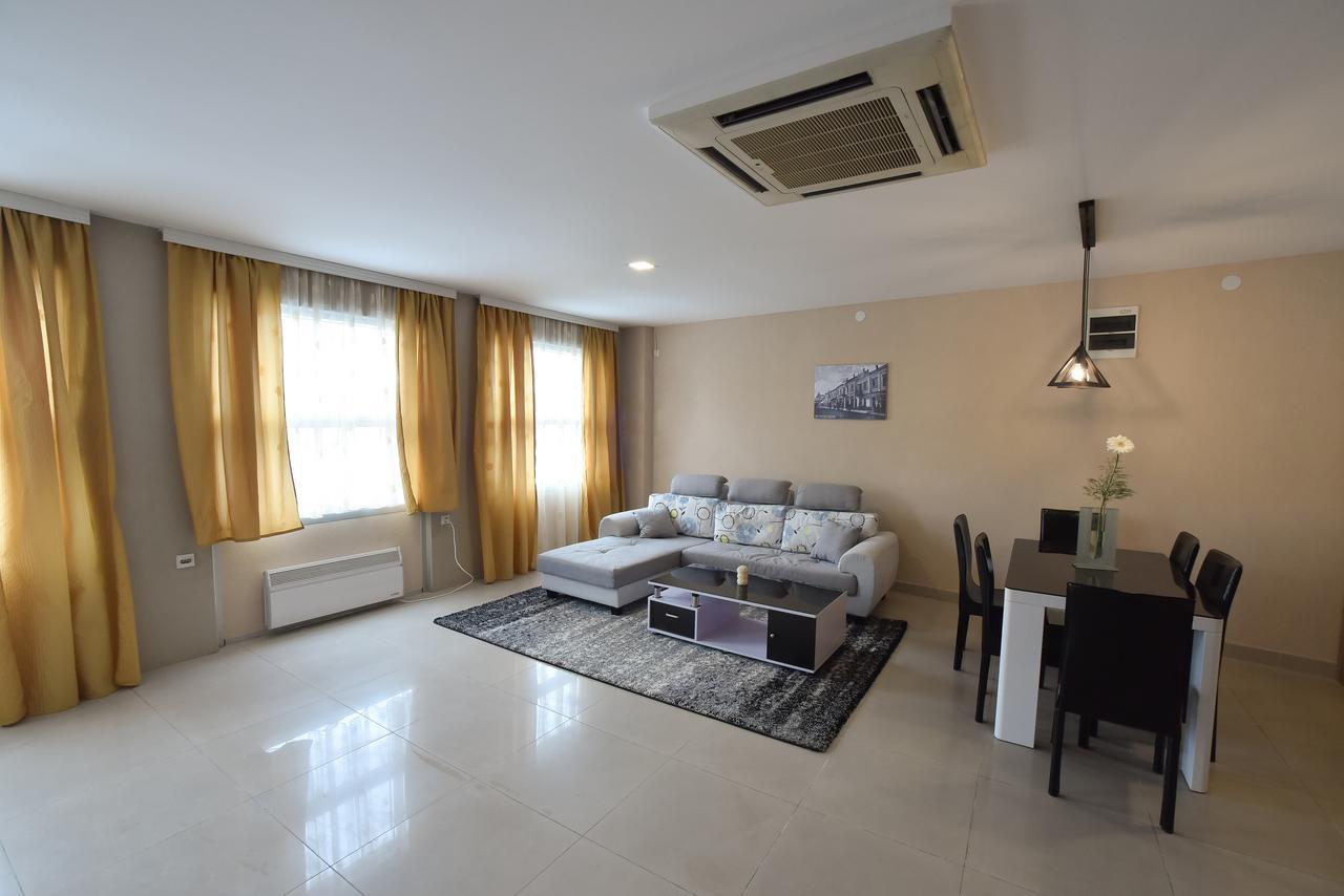 City Center Apartments Pirot Zewnętrze zdjęcie
