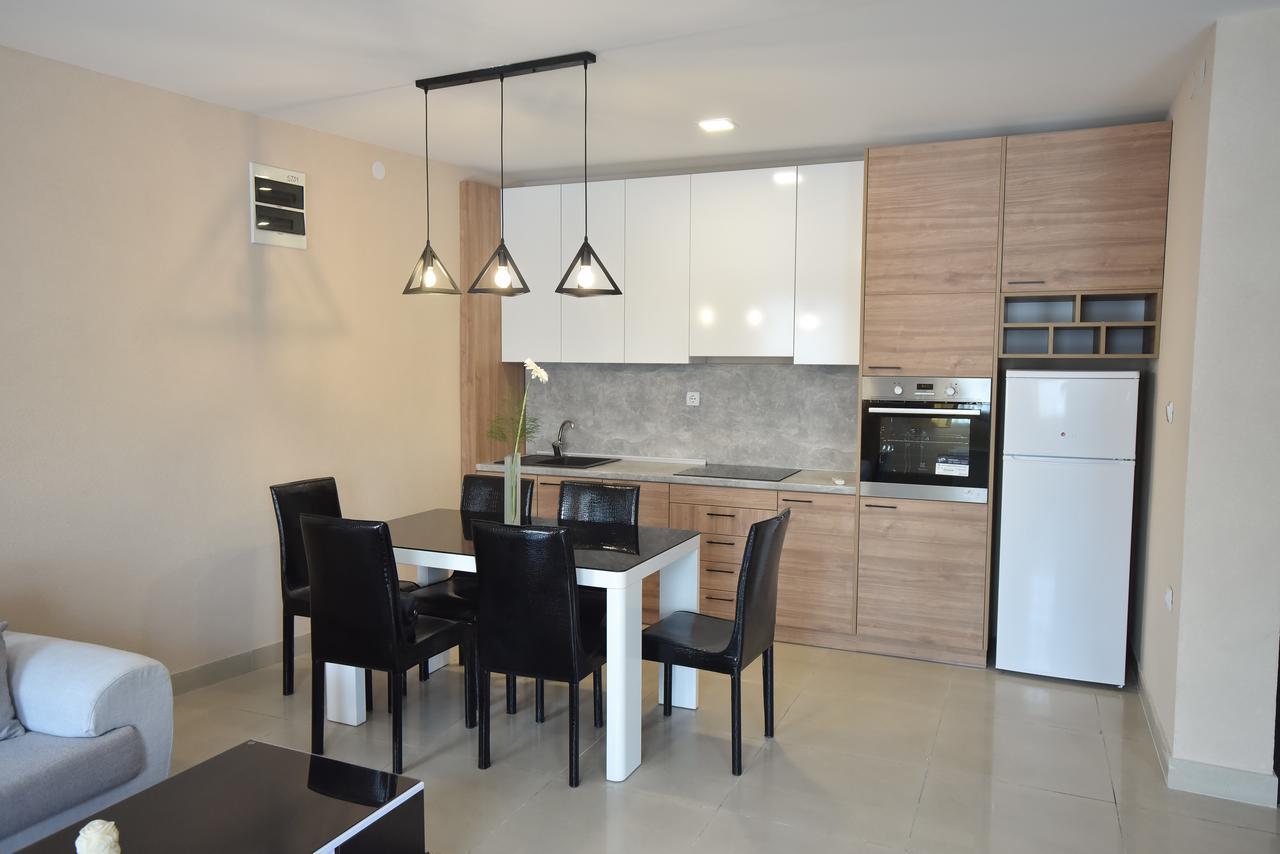 City Center Apartments Pirot Zewnętrze zdjęcie