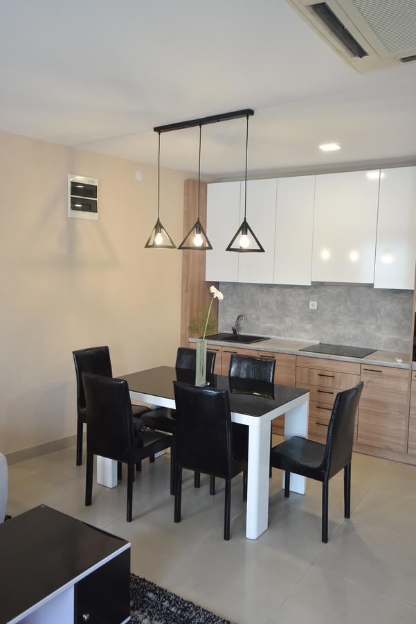 City Center Apartments Pirot Zewnętrze zdjęcie