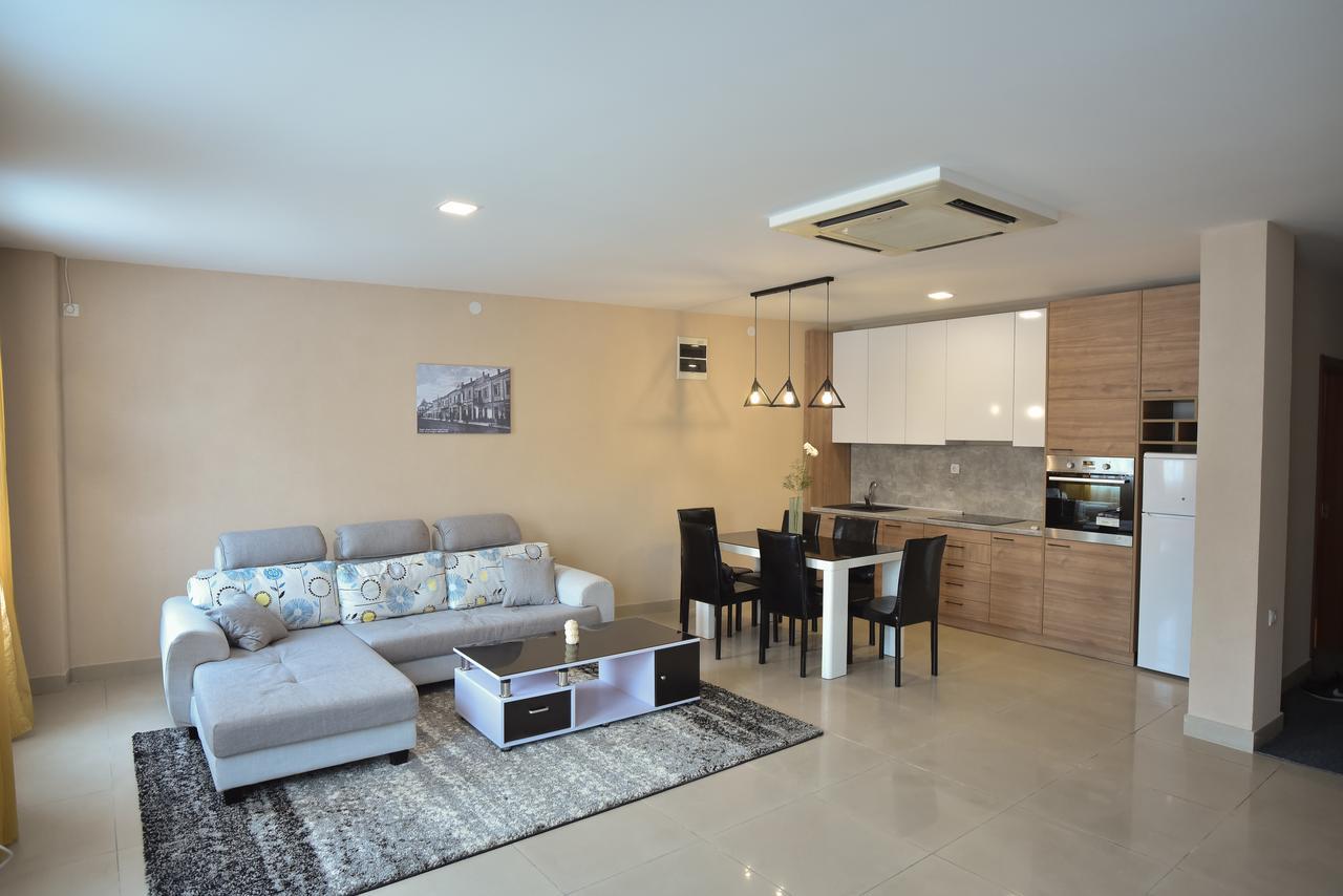City Center Apartments Pirot Zewnętrze zdjęcie