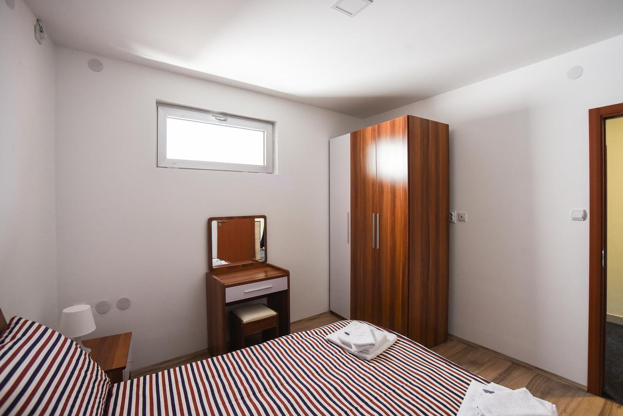 City Center Apartments Pirot Zewnętrze zdjęcie