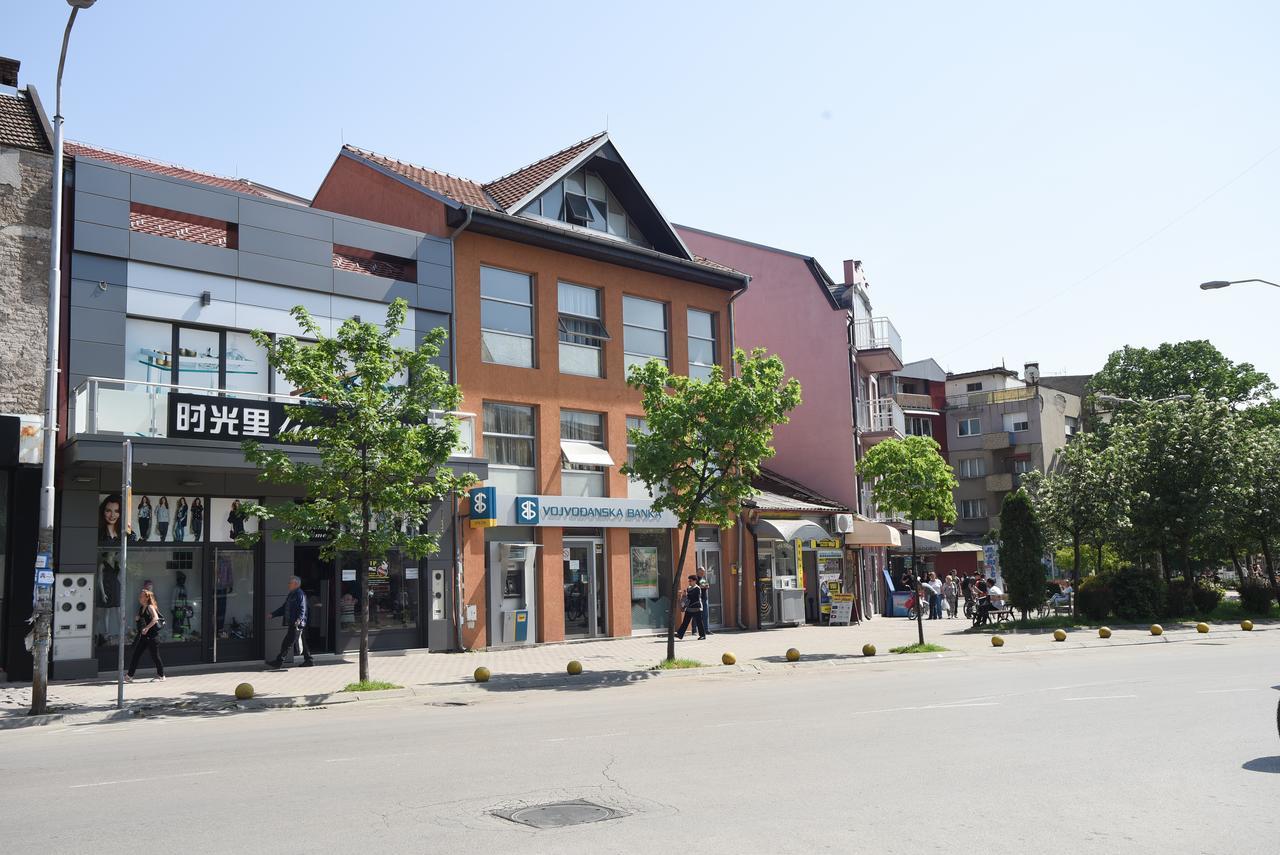 City Center Apartments Pirot Zewnętrze zdjęcie