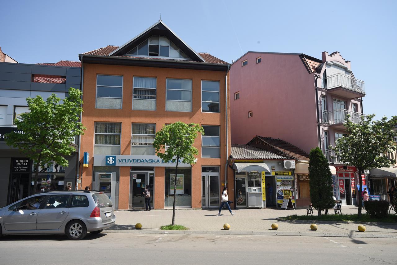 City Center Apartments Pirot Zewnętrze zdjęcie