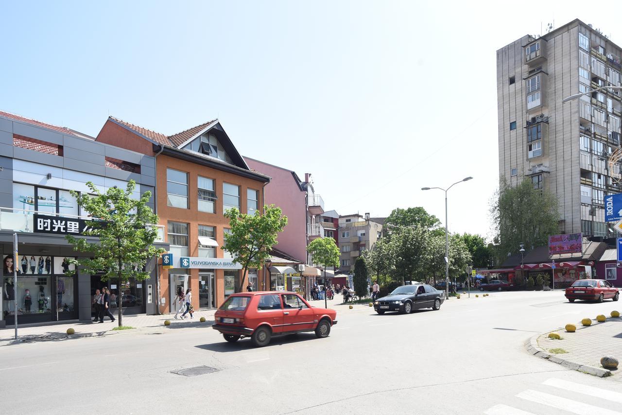 City Center Apartments Pirot Zewnętrze zdjęcie