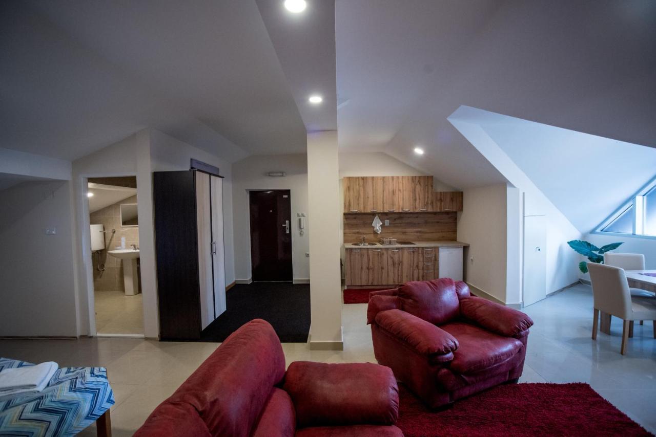 City Center Apartments Pirot Zewnętrze zdjęcie